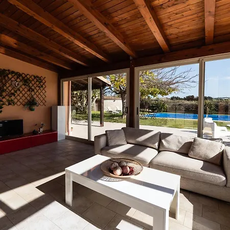 Cariddi - Sunroom, Pool & Garden *