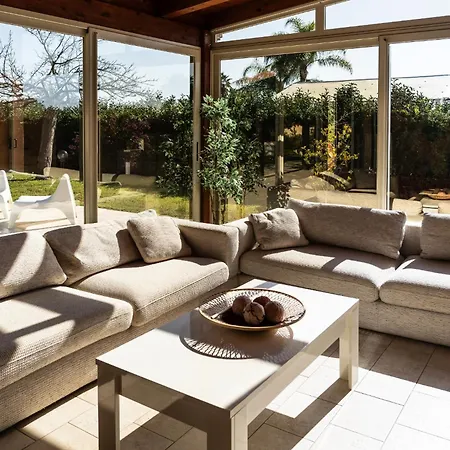 فيلة Cariddi - Sunroom, Pool & Garden