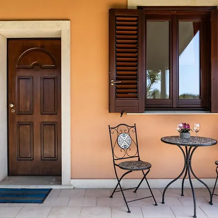 Cariddi - Sunroom, Pool & Garden *