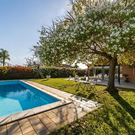 Cariddi - Pool & Garden *
